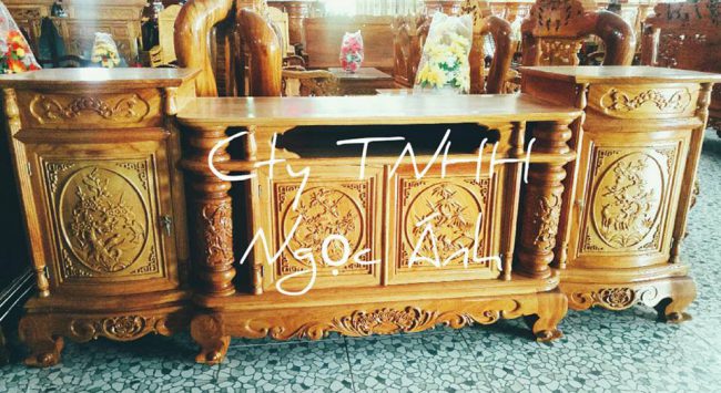Kệ tivi bằng gỗ